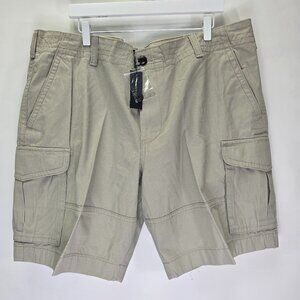 TOMMY HILFIGER CARGO SHORT PANTS / SIZE 40W